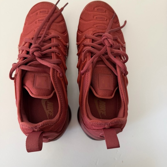Nike VaporMax Plus Sneakers - Burgundy/Maroon Size 7.5 women’s - Picture 6 of 8
